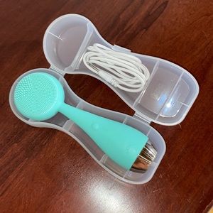 PMD Clean Pro - Smart Facial Cleansing Device